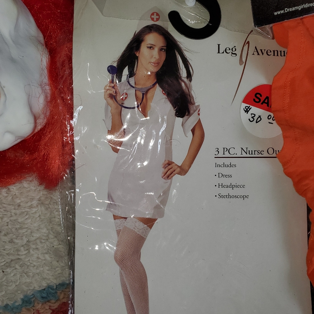 Small nurse adult costume with accessories